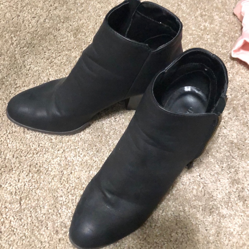 Charlotte Russe black ankle boot